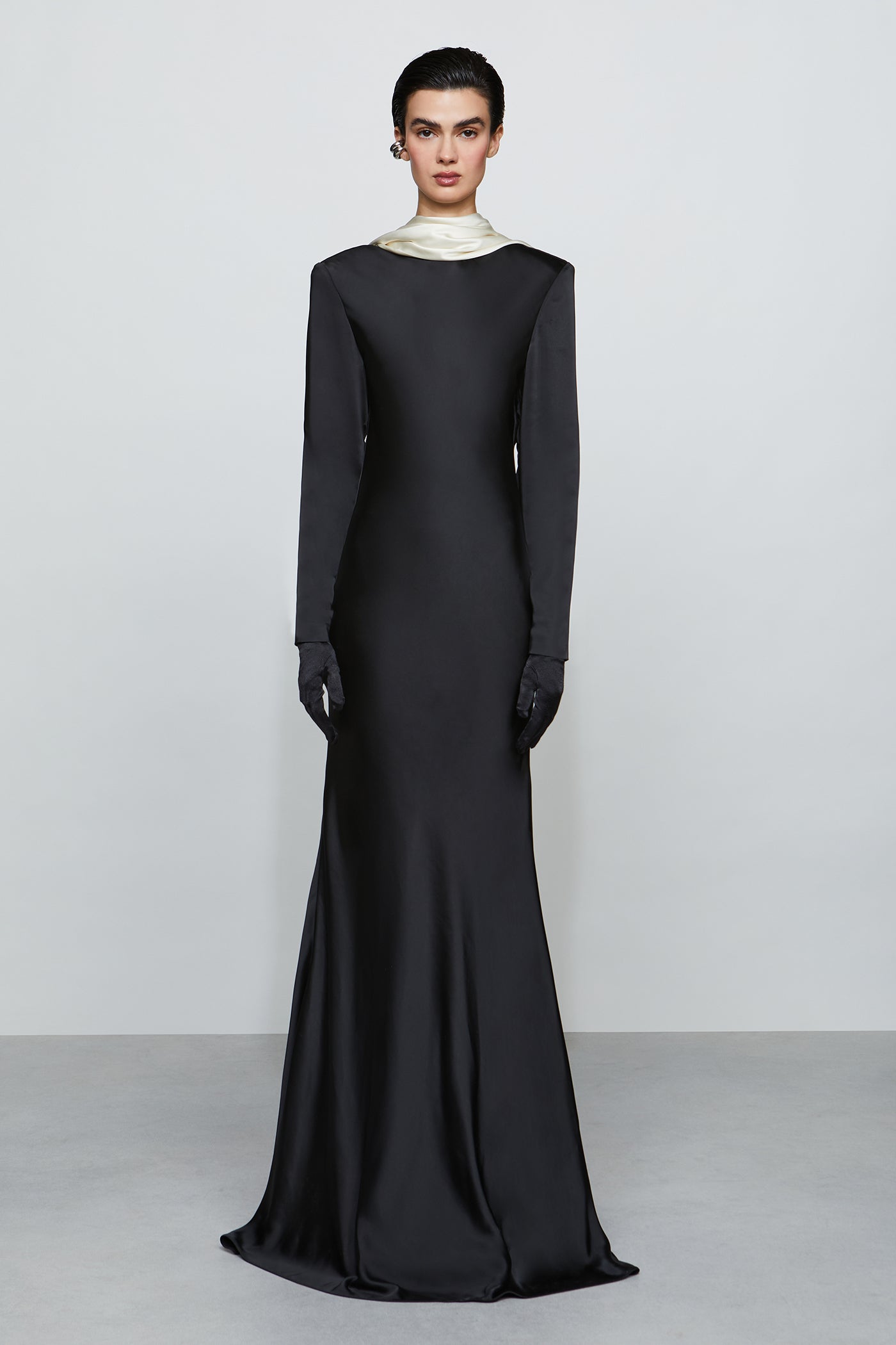 Allegra Gown 0 / Black/Ivory Allegra Gown 0 / Black/Ivory