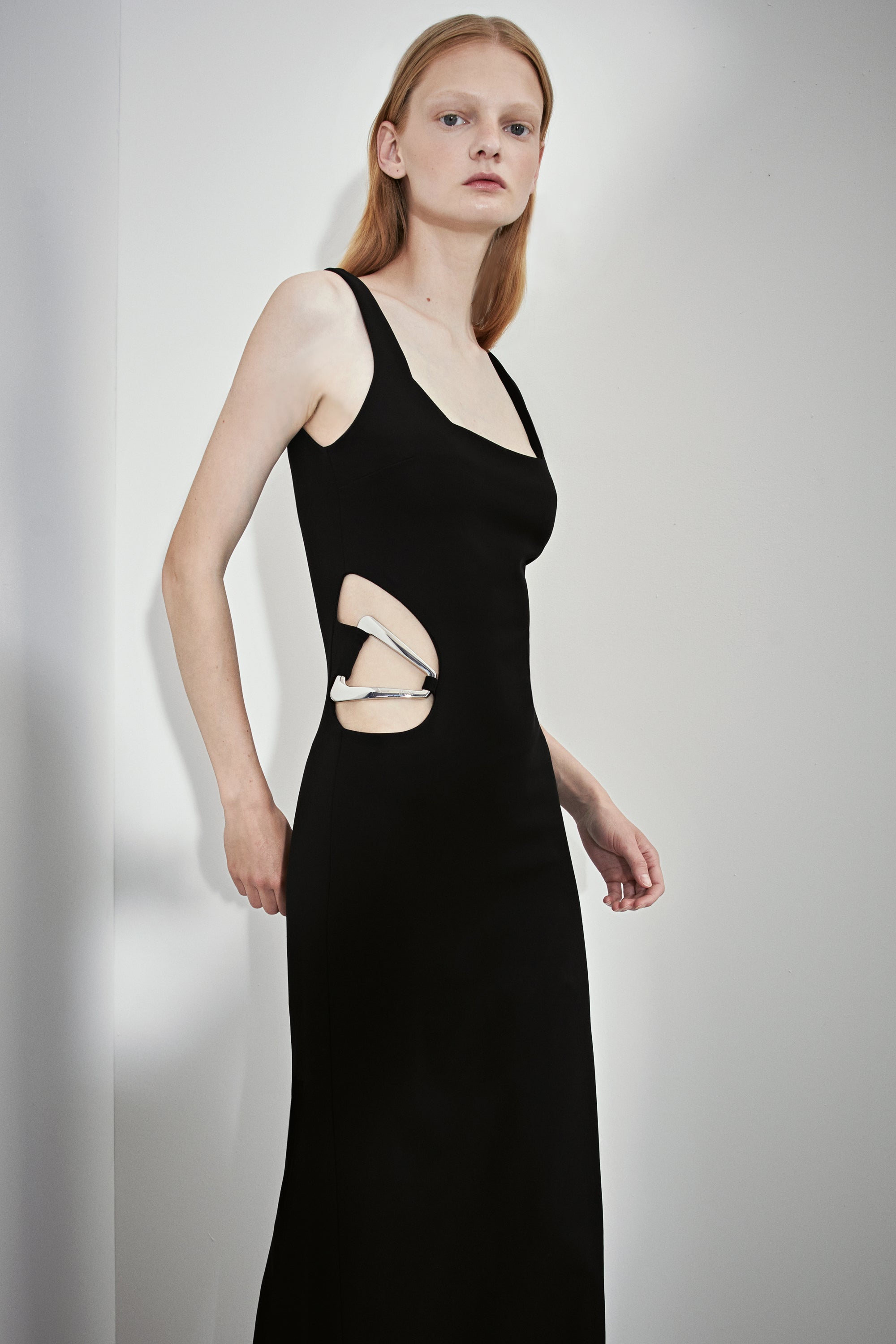 THE AURA GOWN