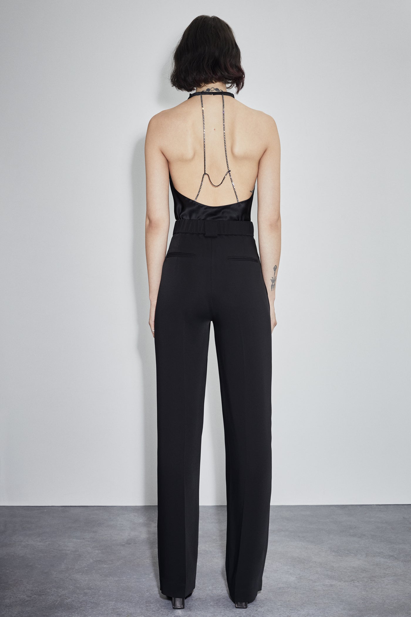THE SCARLETT HALTER TOP